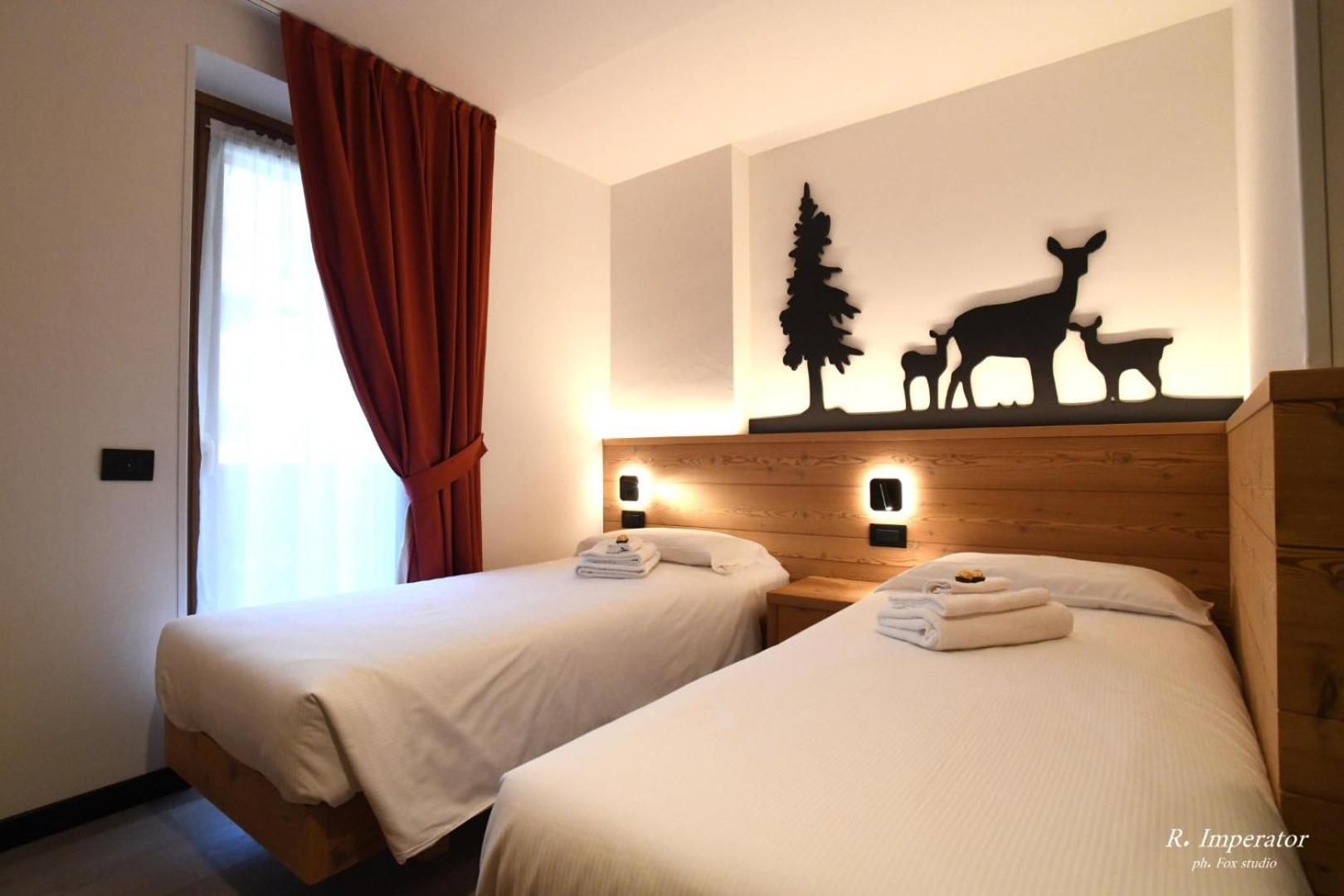 Park Residence Imperator Карисоло Екстериор снимка
