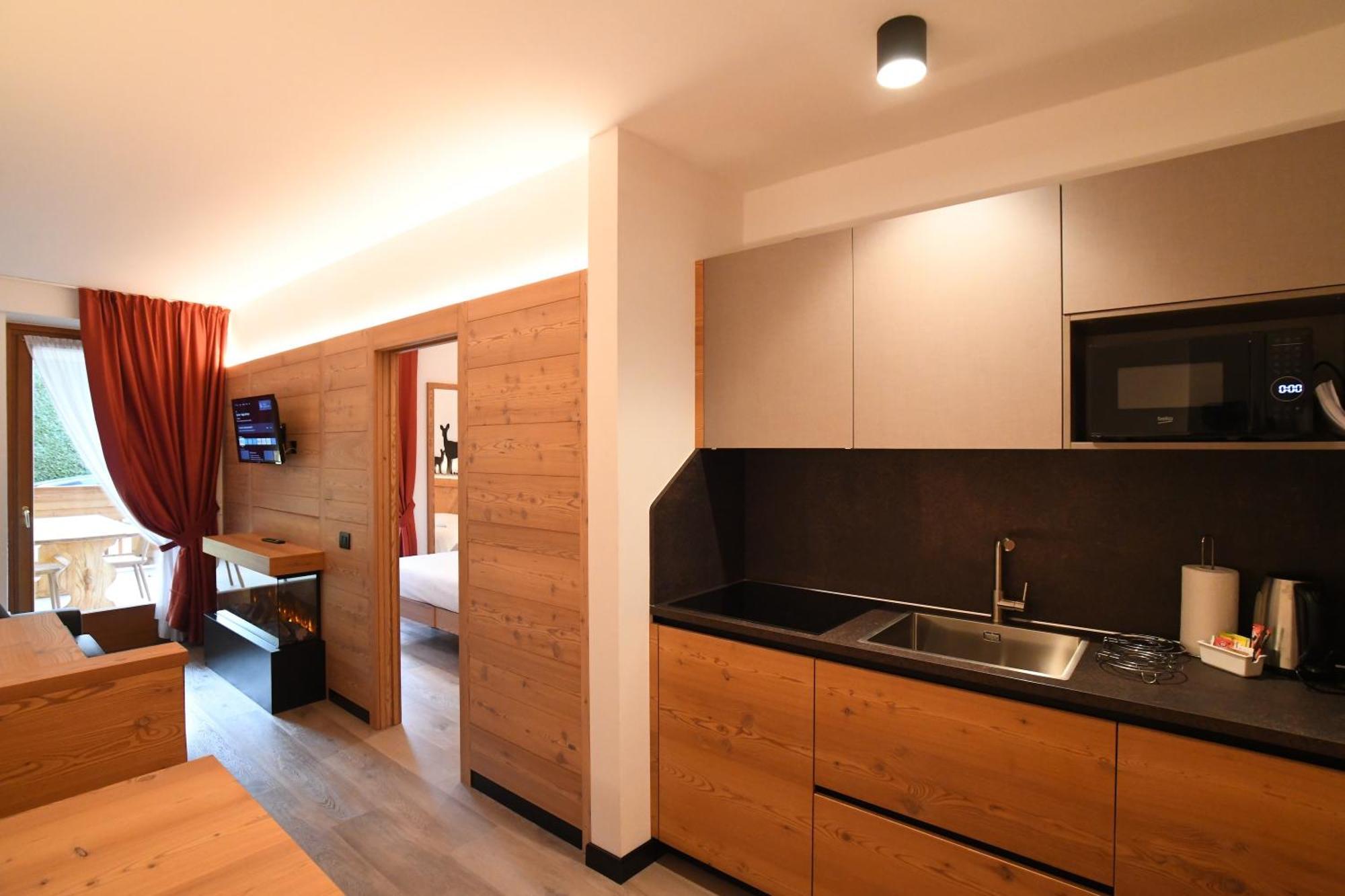 Park Residence Imperator Карисоло Екстериор снимка