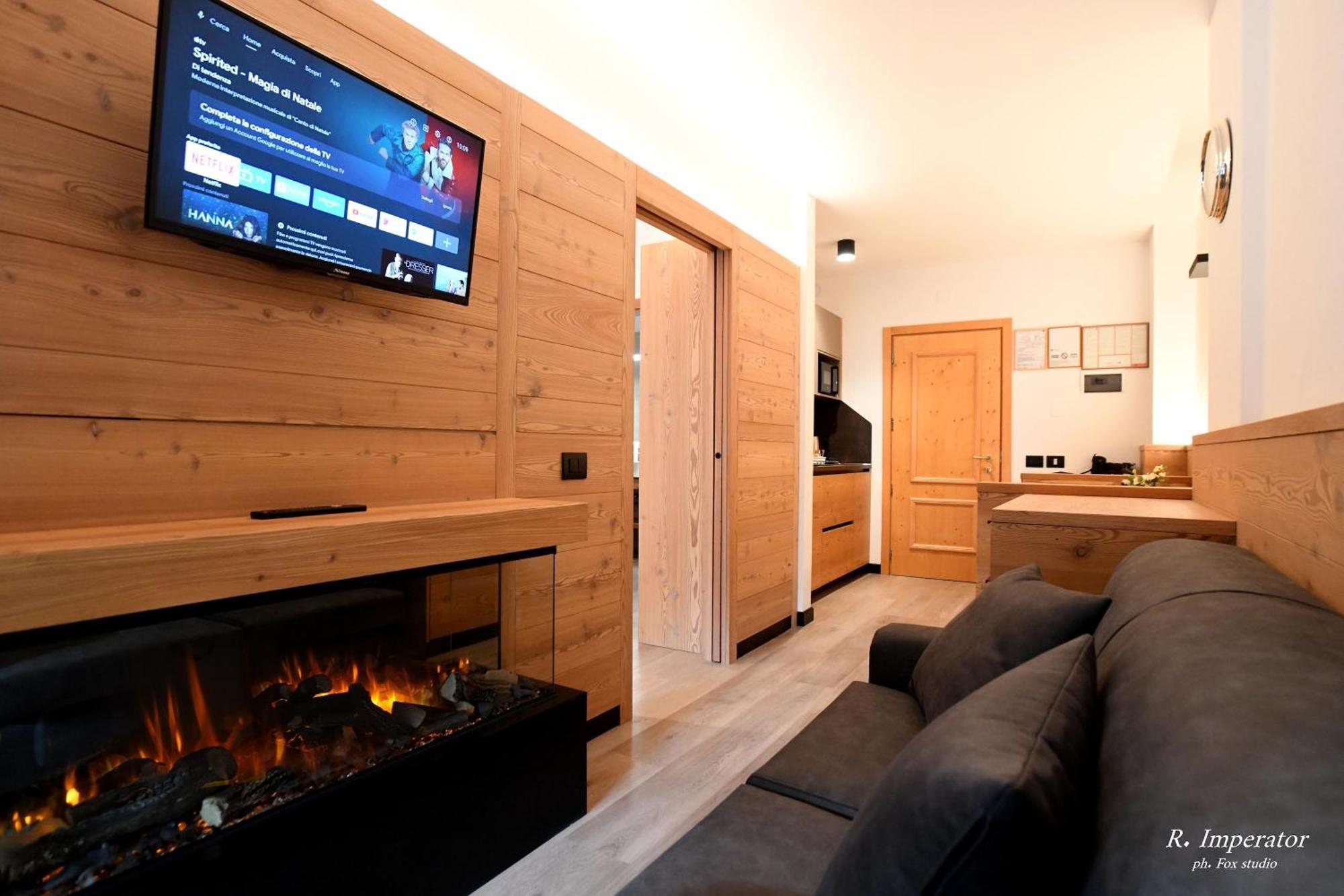 Park Residence Imperator Карисоло Екстериор снимка