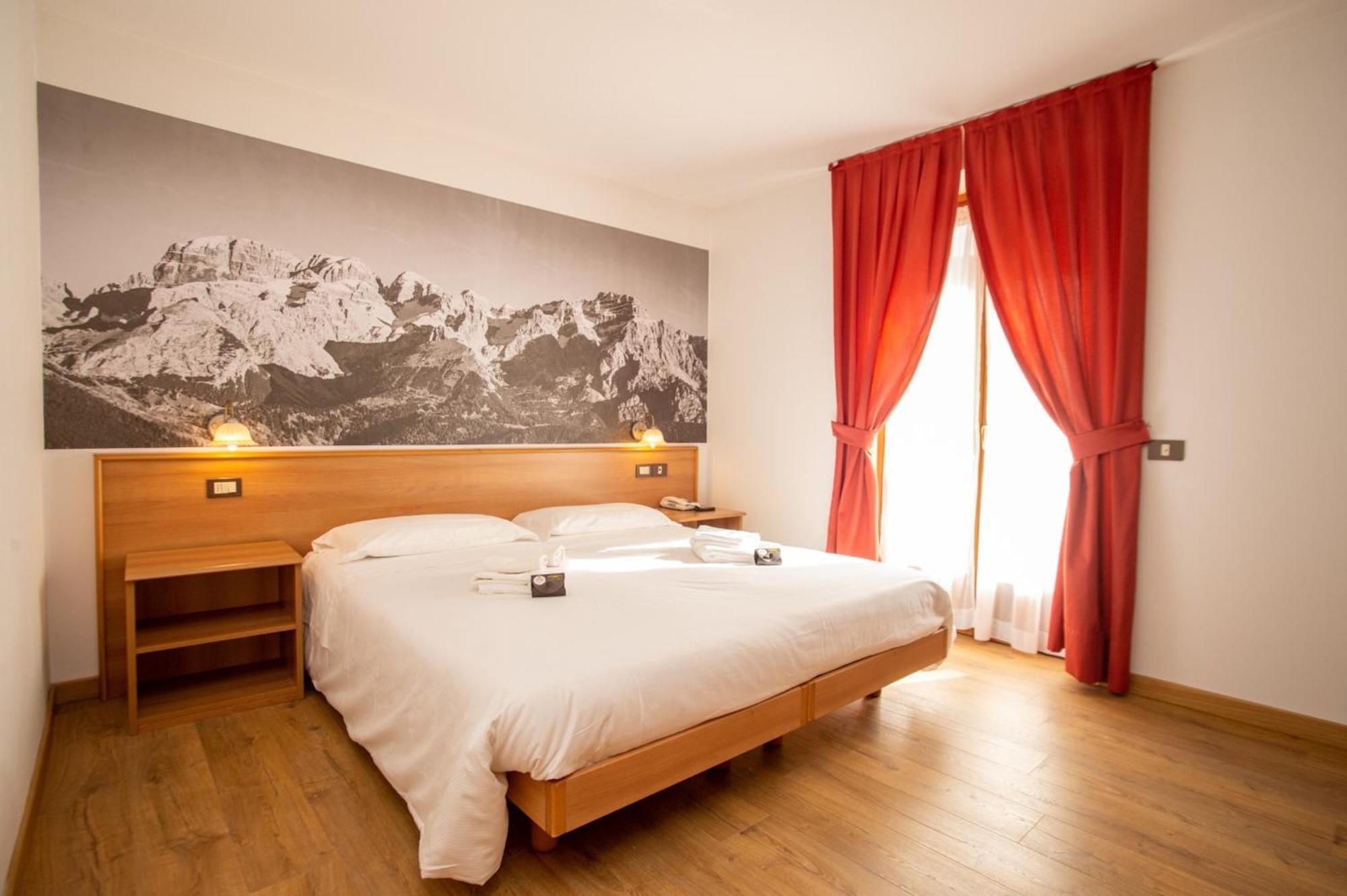 Park Residence Imperator Карисоло Екстериор снимка